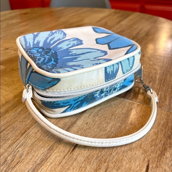 Adorable Vintage Wristlet Purse - Picture 5 of 6